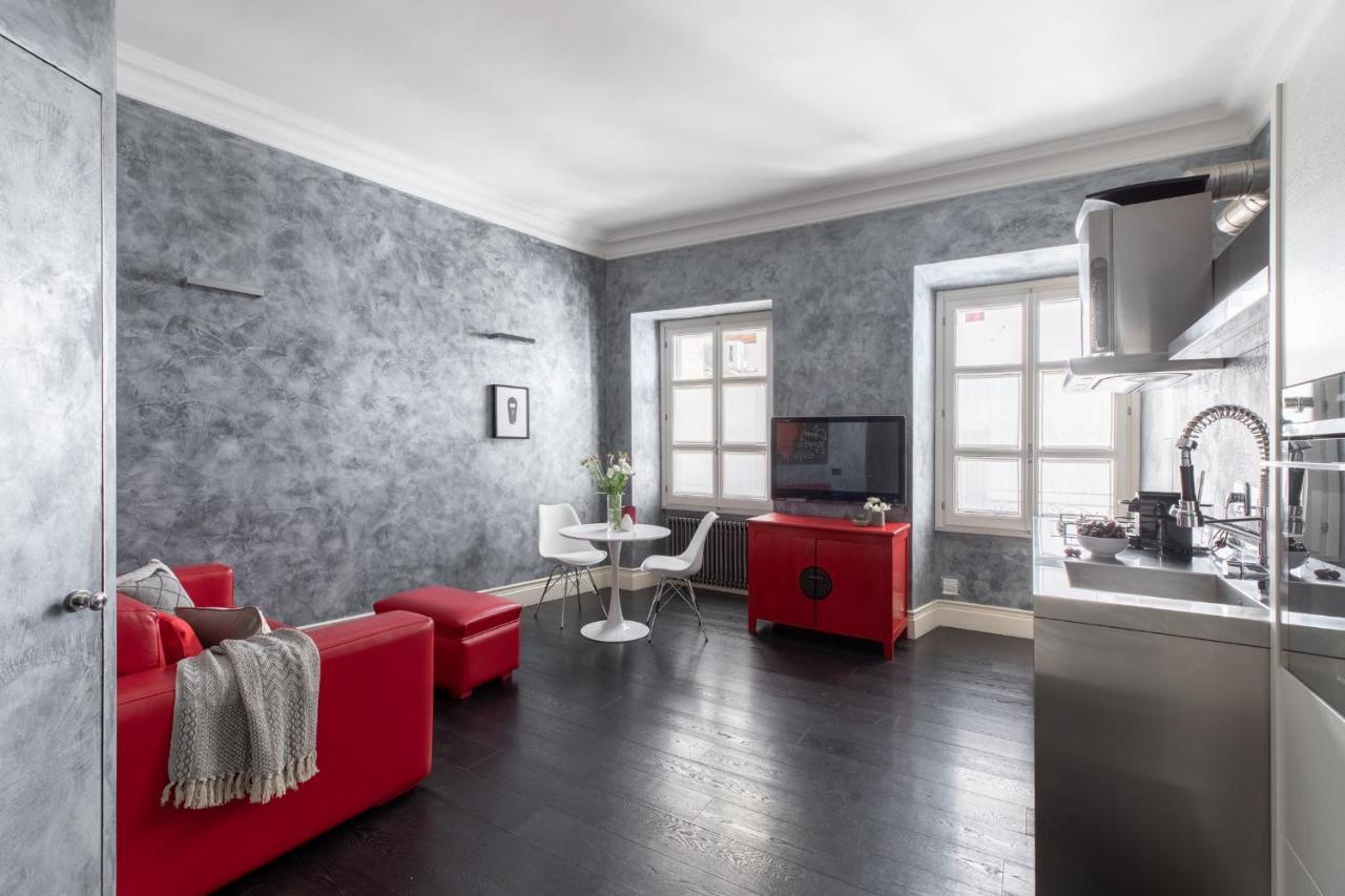 Iflat A Sparkle Of Red In Trastevere Roma Eksteriør bilde